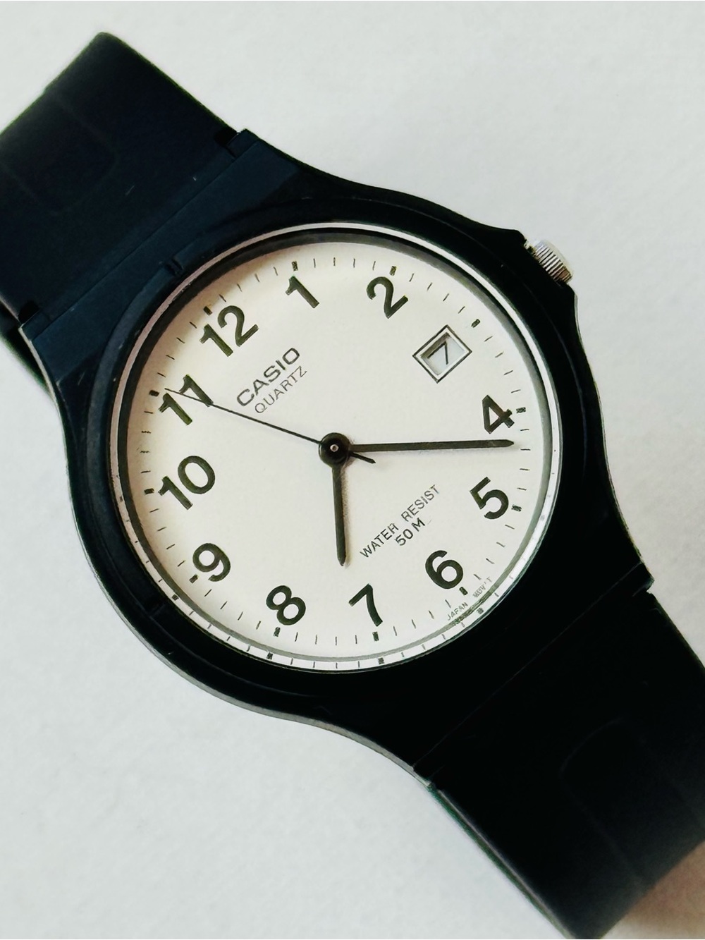 Casio Ultralight 35mm Men's Women's Date Watch White Dial Black 2784 MW-59